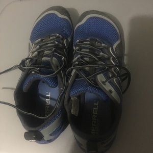 Men’s shoes